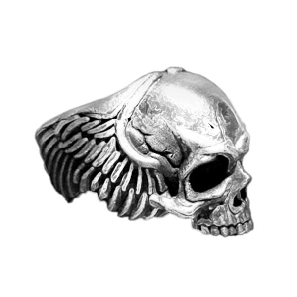 Soul Skull Ring – Where 925 Silver Meets Fearless Style!